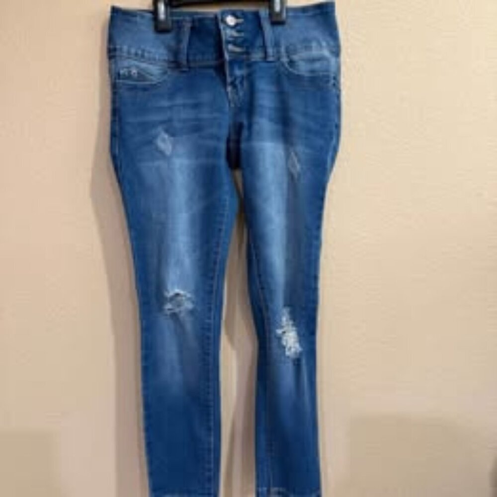 YMI  Distressed Jeans Size 1